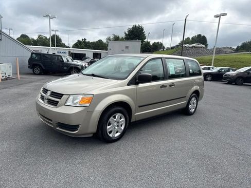 Used 2008 Dodge Grand Caravan SE FWD image 4