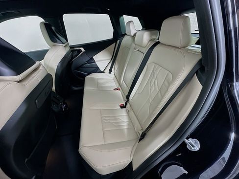 Used 2025 BMW X3 xDrive30i w/ Premium Package image 17