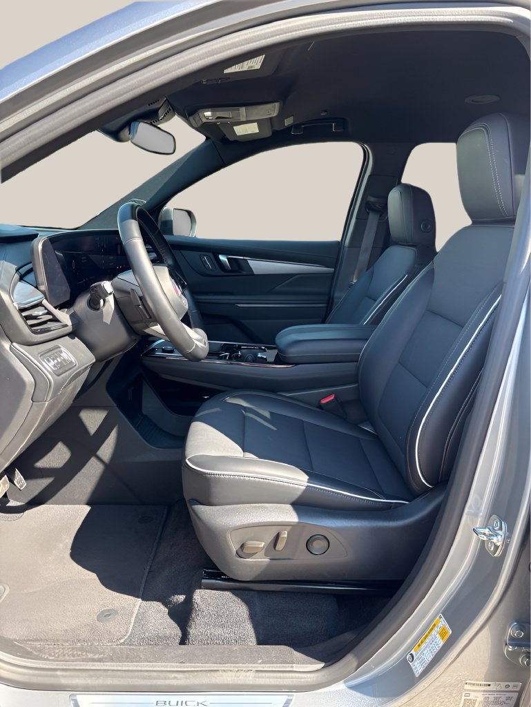 Used 2026 Buick Enclave Preferred FWD image 12