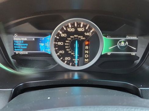 Used 2014 Ford Explorer XLT w/ Equipment Group 202A AWD/4WD image 23