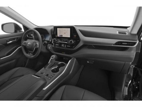 Used 2023 Toyota Highlander XLE FWD image 15