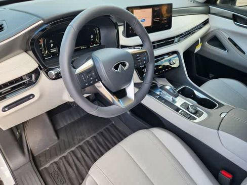 New 2026 INFINITI QX60 Luxe FWD image 2