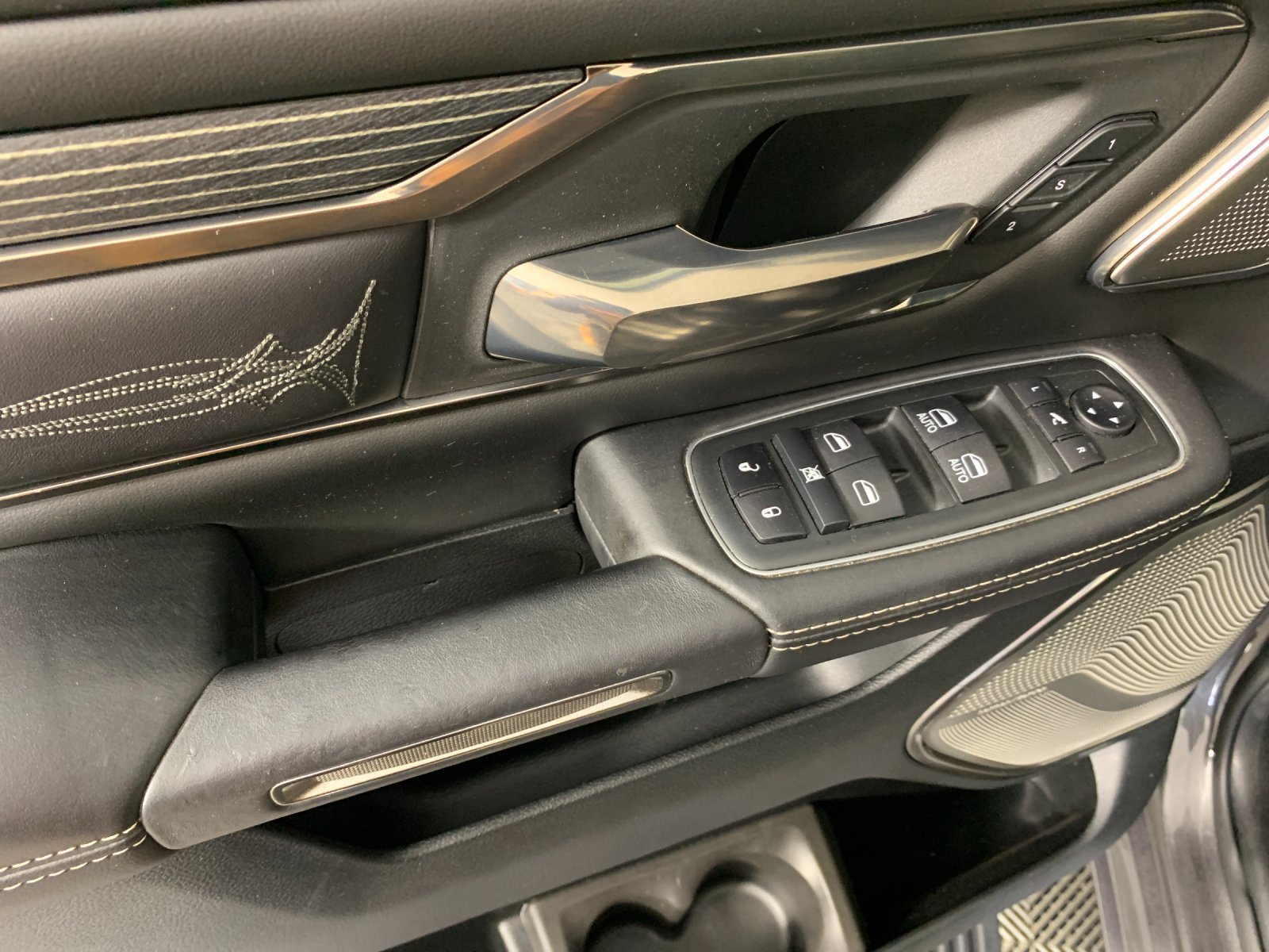 Used 2020 RAM 1500 Limited AWD/4WD image 13