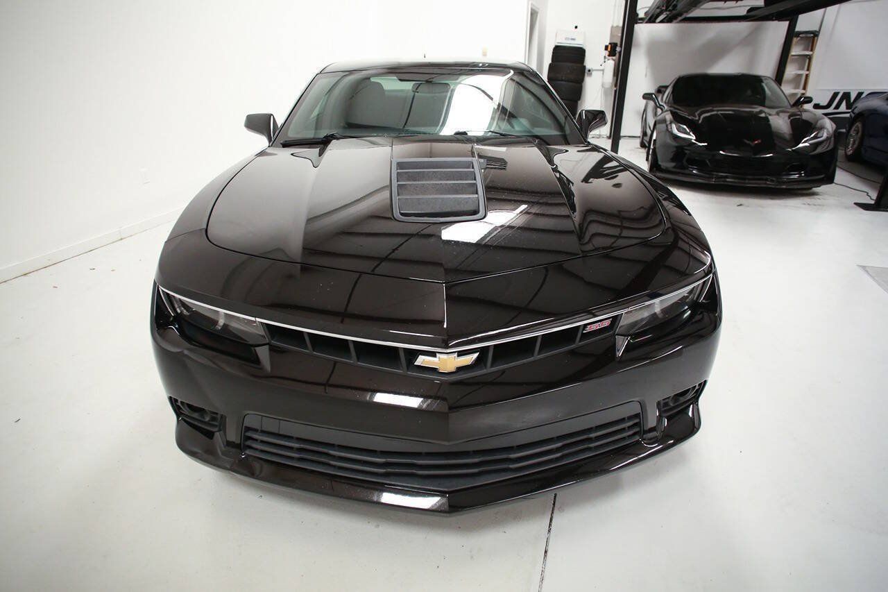 Used 2014 Chevrolet Camaro SS w/ RS Package RWD image 2