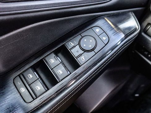 Used 2024 Nissan Rogue SV image 21