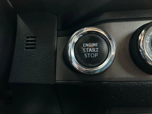 Used 2021 Toyota Tacoma TRD Off-Road w/ Technology Package image 23