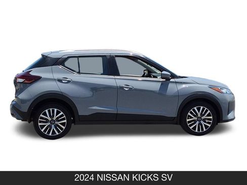 Used 2024 Nissan Kicks SV FWD image 6
