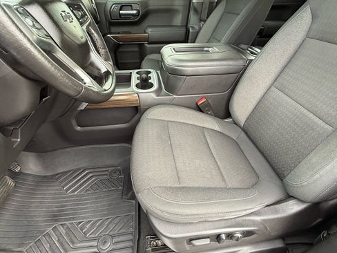 Used 2021 Chevrolet Silverado 1500 RST image 13