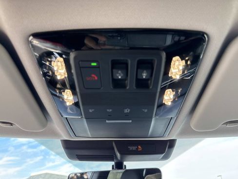 New 2026 Mitsubishi Outlander AWD image 45