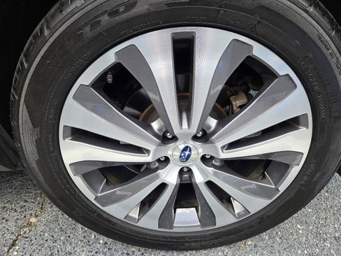Used 2022 Subaru Ascent Touring AWD/4WD image 43