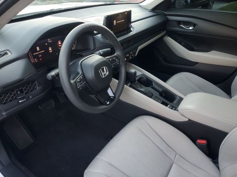 Used 2023 Honda Accord LX image 16