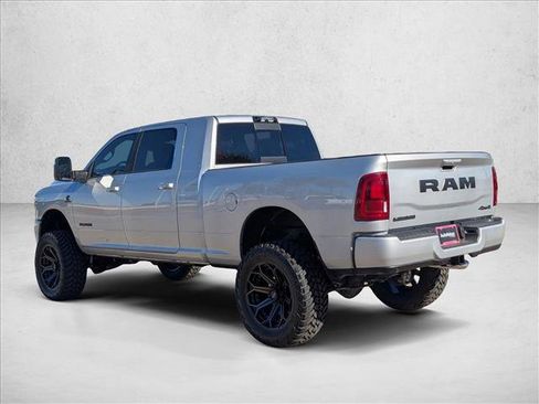 New 2026 RAM 2500 Laramie w/ Night Edition AWD/4WD image 17