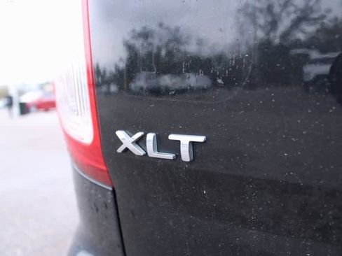 Used 2014 Ford Explorer XLT w/ Equipment Group 202A image 5