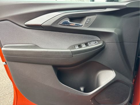 Used 2023 Chevrolet TrailBlazer LT w/ Convenience Package image 32