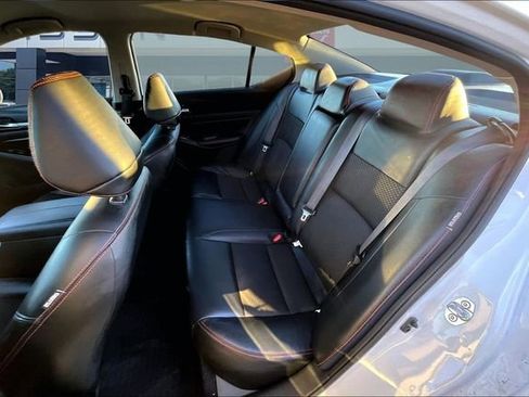 Used 2024 Nissan Altima 2.5 SR image 19