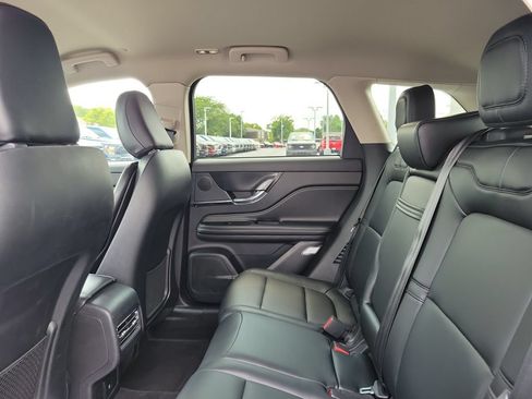Certified 2023 Lincoln Corsair FWD w/ Rear Removable Package Tray image 14