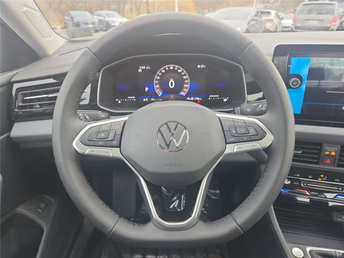 New 2026 Volkswagen Jetta SE image 14