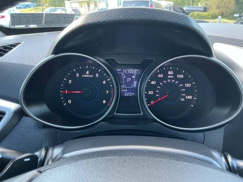 Used 2012 Hyundai Veloster w/ Style Pkg FWD image 26