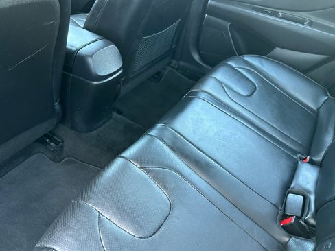Used 2022 Hyundai Elantra Limited w/ Cargo Package FWD image 12