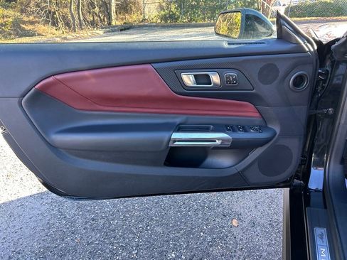 Used 2024 Ford Mustang GT Premium image 12