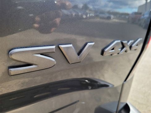 Used 2023 Nissan Frontier SV image 26