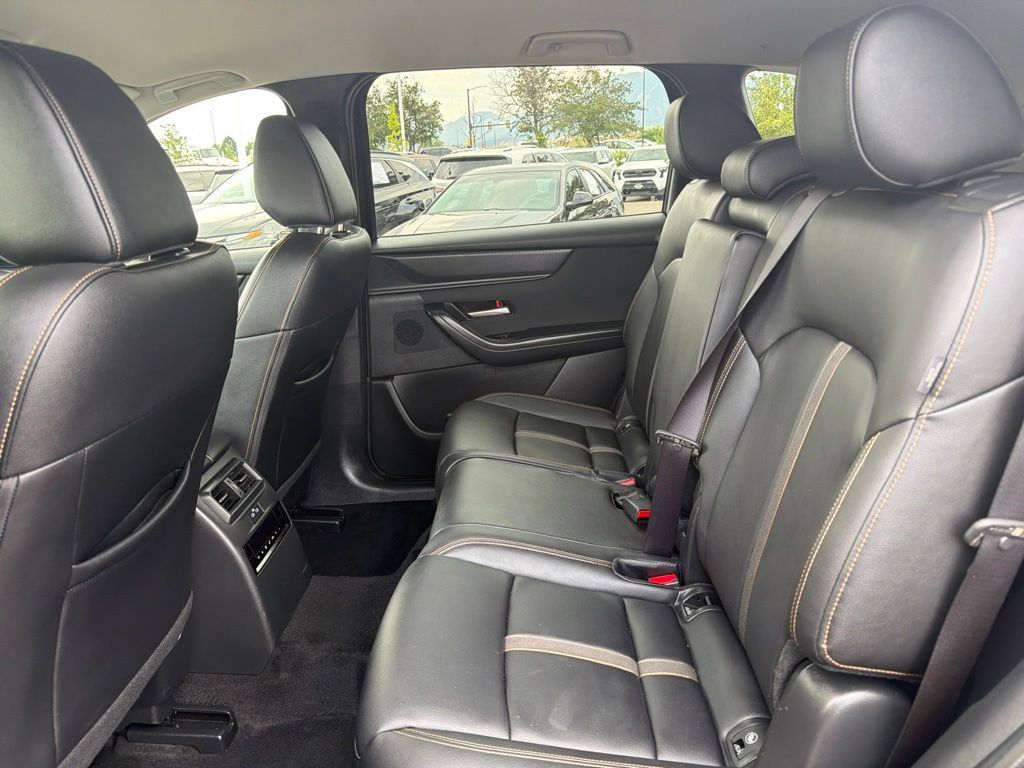 Used 2026 MAZDA CX-90 3.3 Turbo w/ Select Package AWD/4WD image 19