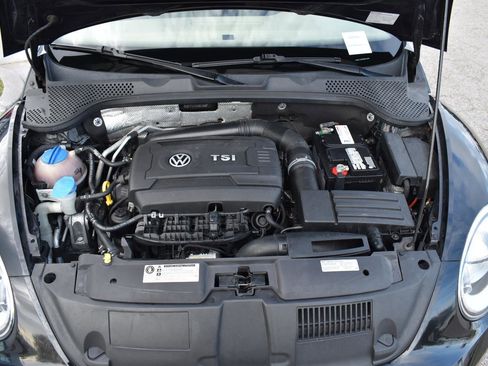 Used 2014 Volkswagen Beetle 1.8T FWD image 25