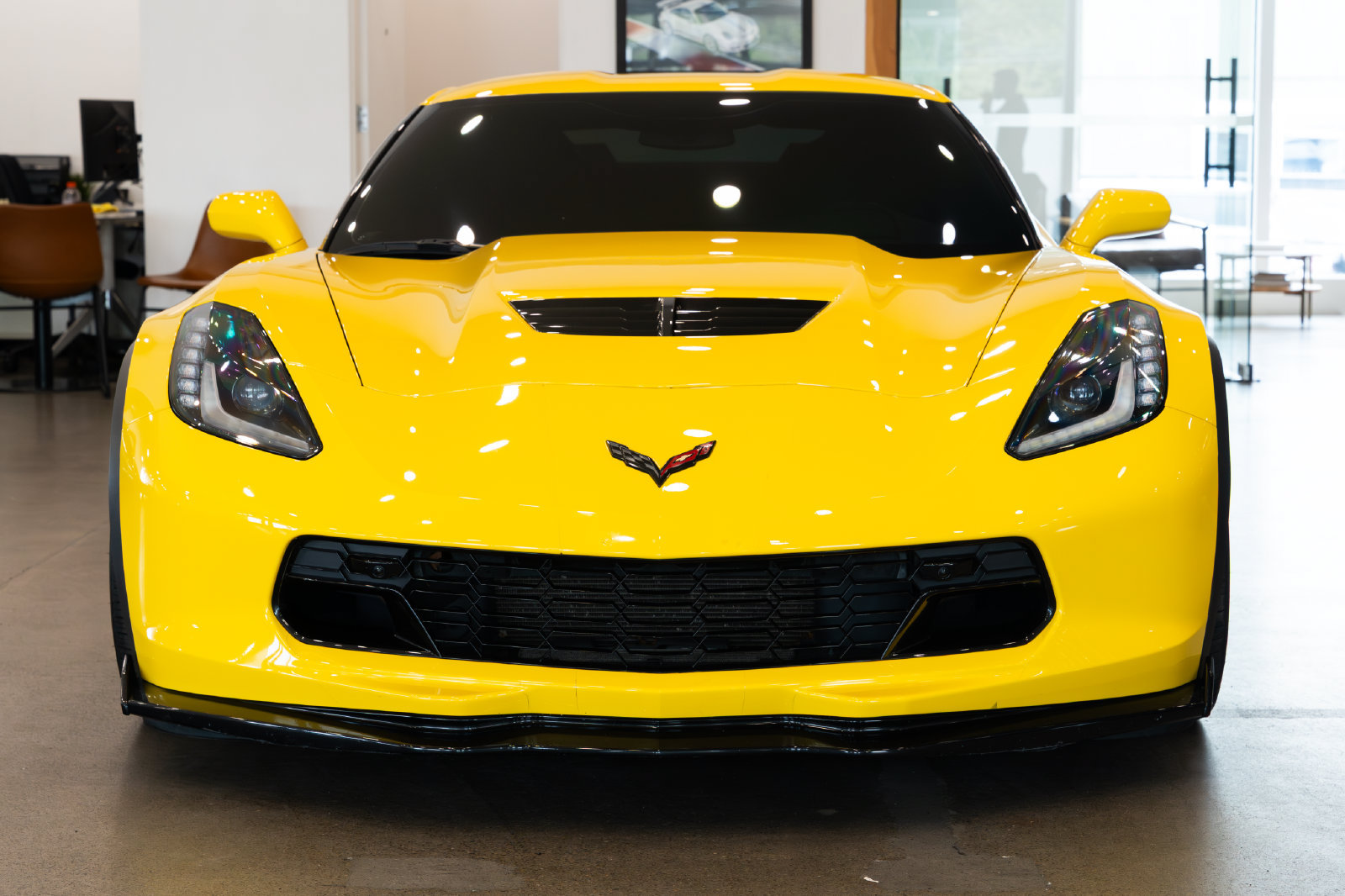 Used 2019 Chevrolet Corvette Z06 RWD image 2
