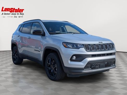 New 2025 Jeep Compass Latitude w/ Sun & Sound Group image 4