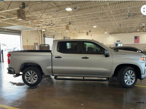 Used 2021 Chevrolet Silverado 1500 Custom image 8