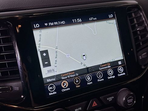 Used 2021 Jeep Grand Cherokee Limited X image 28