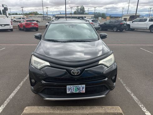 Used 2016 Toyota RAV4 SE w/ Advanced Technology Package AWD/4WD image 2