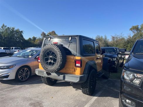Used 2021 Jeep Wrangler Sport image 5