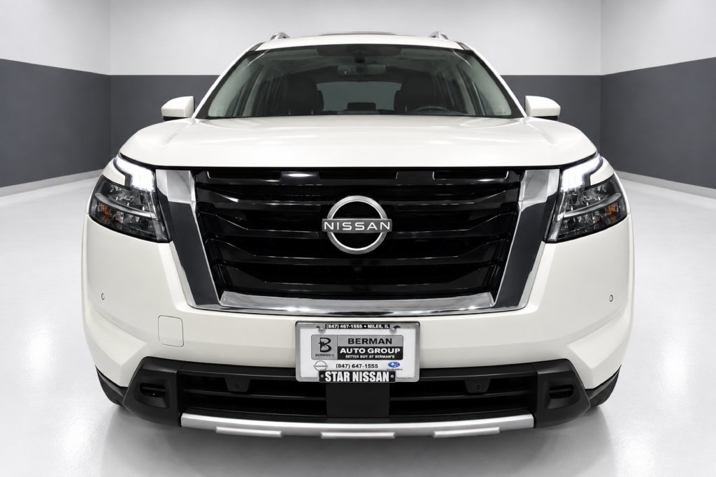 Certified 2024 Nissan Pathfinder Platinum AWD/4WD image 6