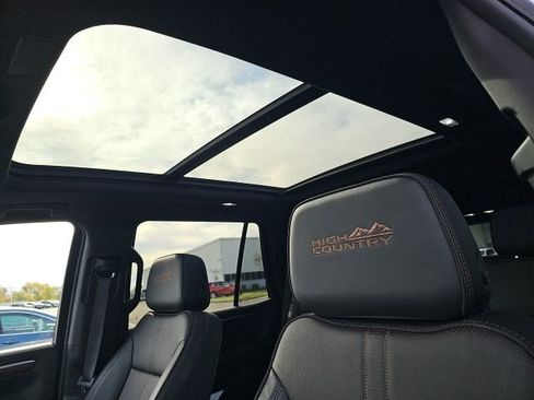 Used 2025 Chevrolet Tahoe High Country image 20