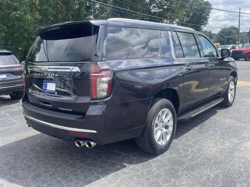 Used 2024 Chevrolet Suburban Premier RWD image 3