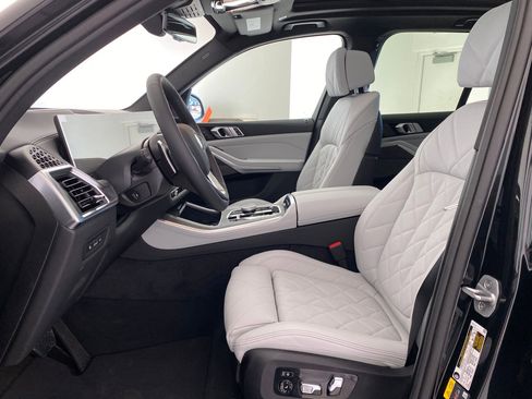 New 2026 BMW X5 xDrive50e w/ Climate Comfort Package image 5