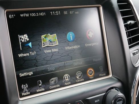 Used 2017 Jeep Grand Cherokee Limited w/ Trailer Tow Group IV image 18