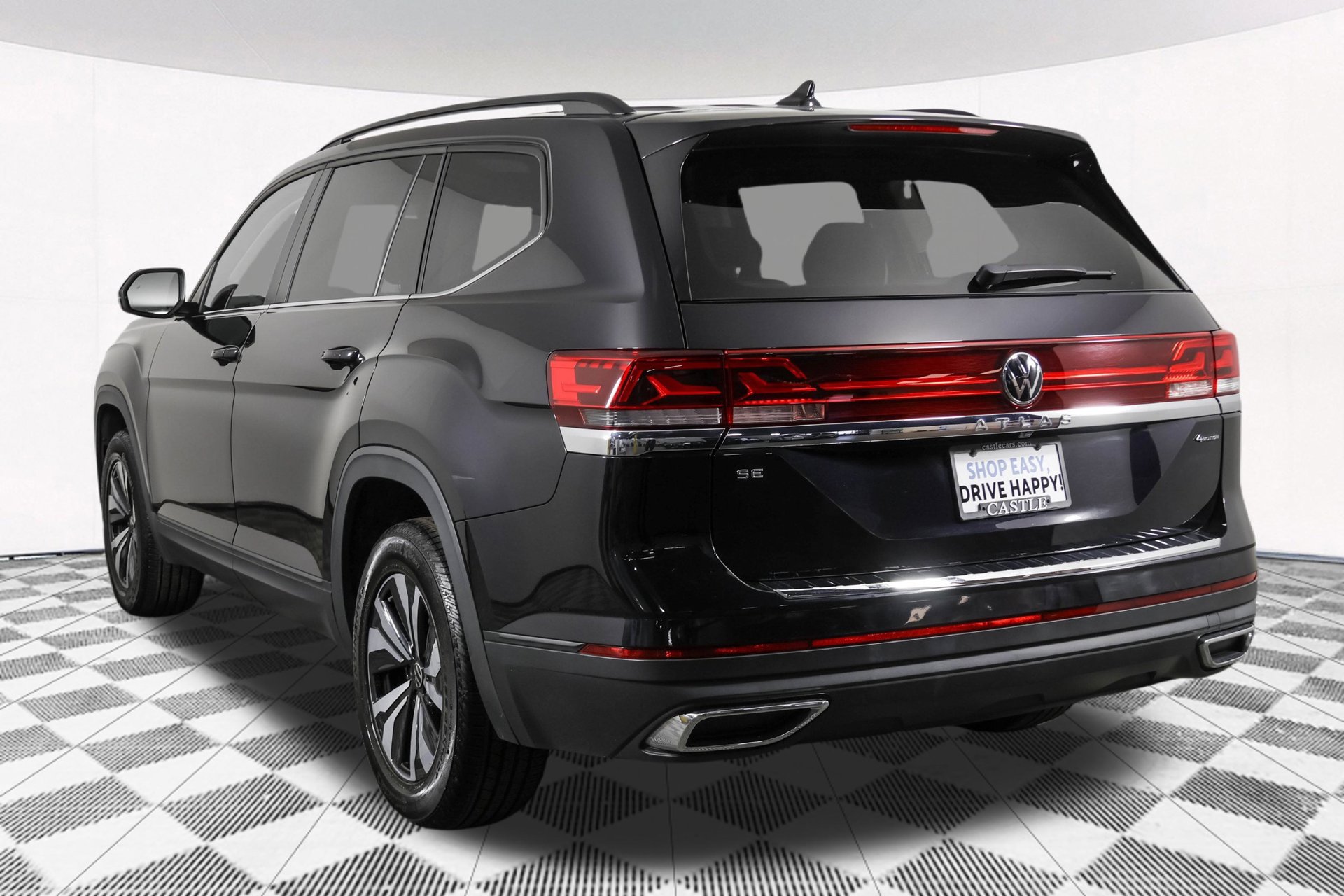 Used 2024 Volkswagen Atlas SE AWD/4WD image 18