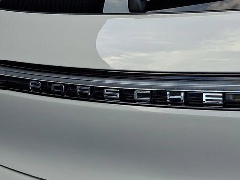 Certified 2024 Porsche Macan S AWD/4WD image 34