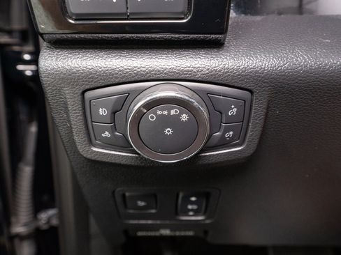 Used 2018 Ford F250 Lariat w/ Lariat Ultimate Package AWD/4WD image 35