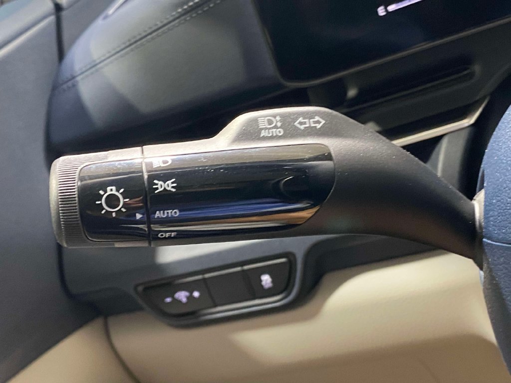 New 2026 Kia Carnival EX FWD image 23