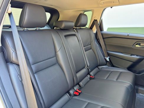 Used 2024 Nissan Rogue SL w/ SL Premium Package FWD image 35