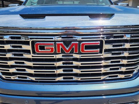 New 2026 GMC Sierra 1500 Denali AWD/4WD image 9