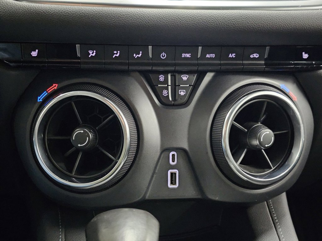 Used 2020 Chevrolet Blazer LT FWD image 20
