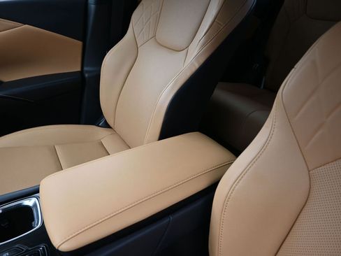 Certified 2025 Lexus RX 350 FWD w/ Technology Package image 14