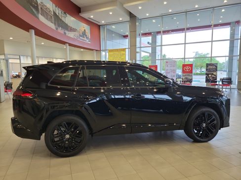 Used 2026 Toyota RAV4 XSE w/ Weather Package image 6