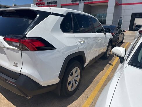 Used 2023 Toyota RAV4 LE AWD/4WD image 2