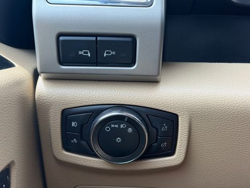 Used 2016 Ford F150 Lariat AWD/4WD image 29