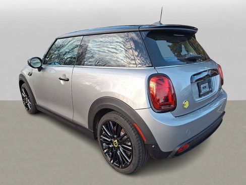 Used 2024 MINI Cooper SE image 5